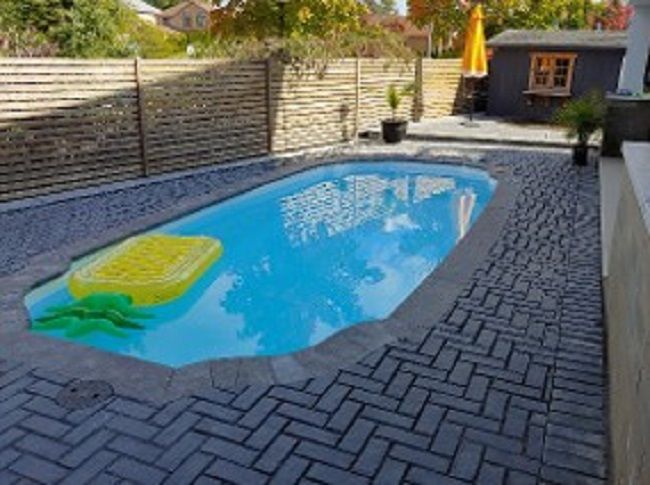 Backyard Pool